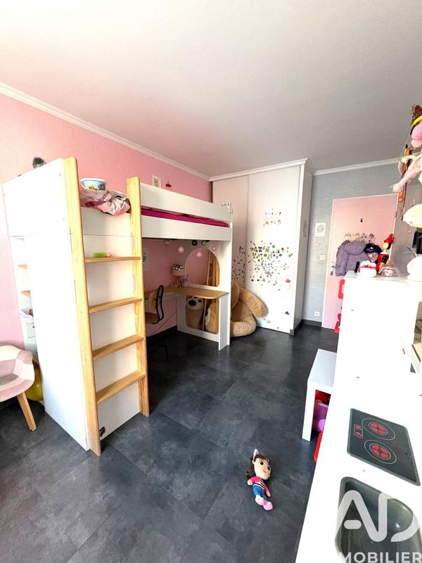 Appartement - 94 m² - 4 pièces