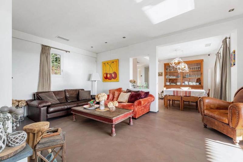 Villa - 142 m² - 6 pièces