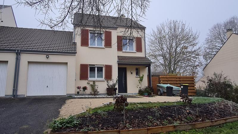 Maison - 95 m² - 5 pièces