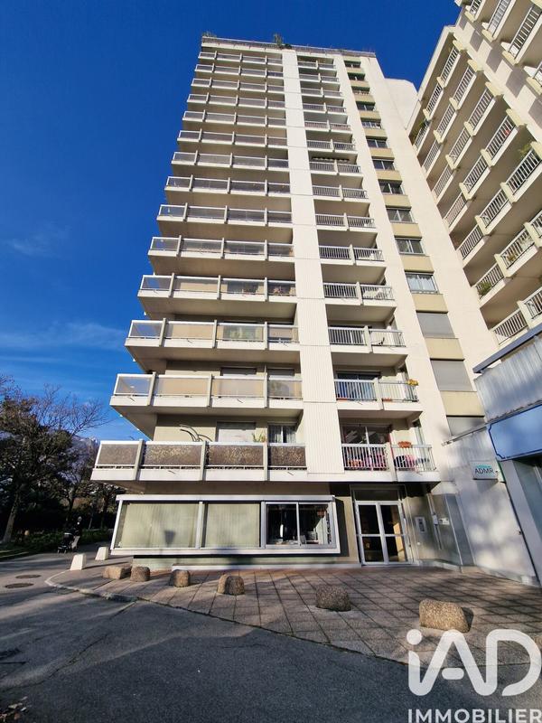 Appartement - 75 m² - 3 pièces