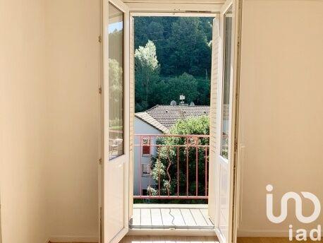 Appartement - 80 m² - 5 pièces