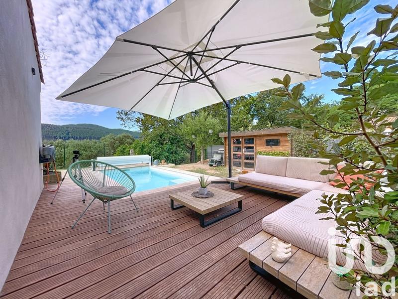 Maison - 95 m² - 4 pièces