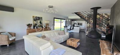 Villa - 165 m² - 7 pièces