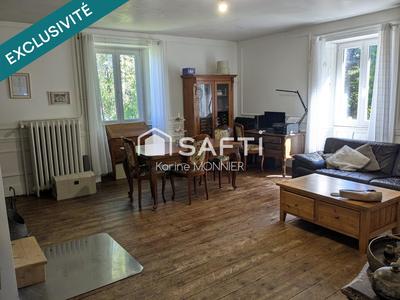 Maison - 330 m² - 12 pièces