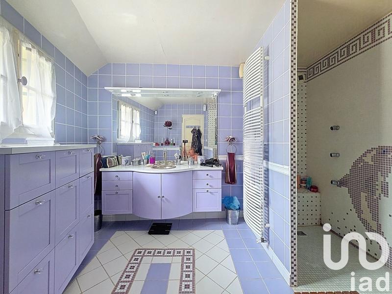 Maison - 194 m² - 6 pièces