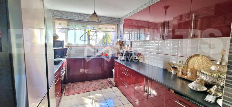 Maison - 136 m² - 6 pièces