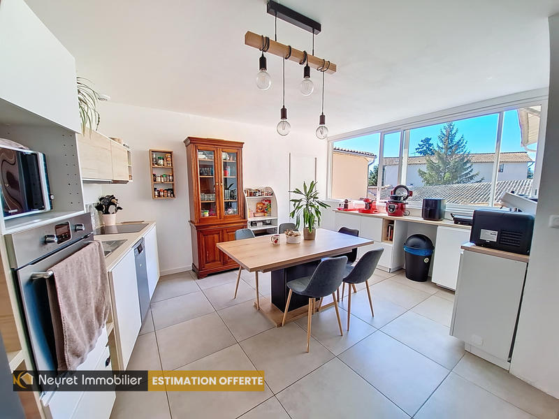 Appartement - 89 m² - 3 pièces