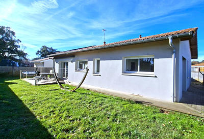Maison - 95 m² - 5 pièces