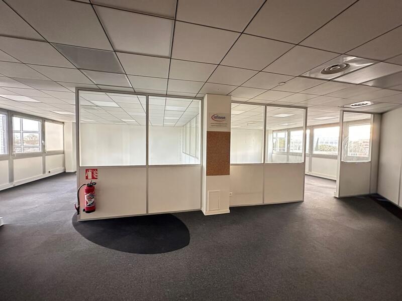 Bureau - 142 m²