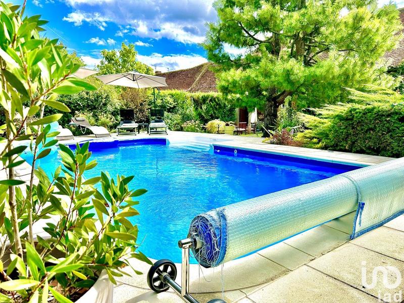 Maison - 215 m² - 7 pièces