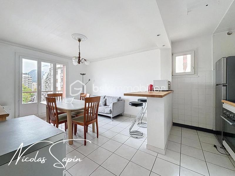 Appartement - 62 m² - 4 pièces