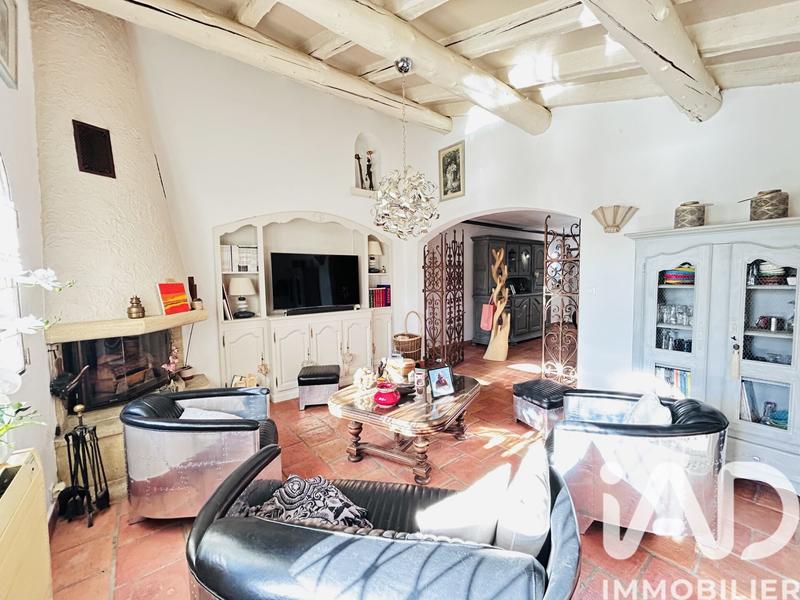 Maison - 215 m² - 5 pièces