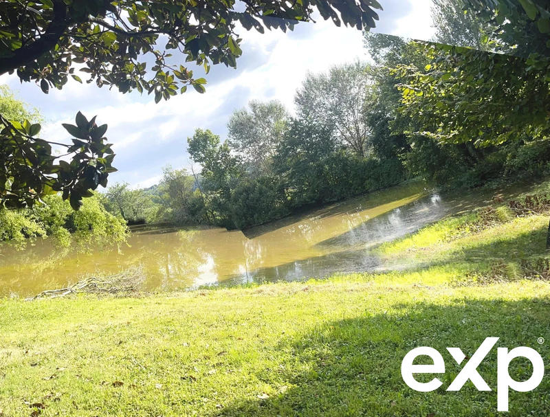 Bastide - 343 m² - 8 pièces