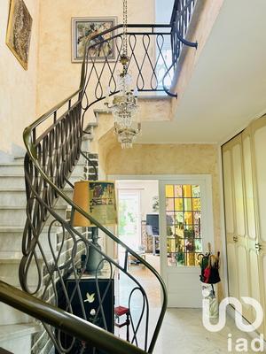 Maison de maîtres - 237 m² - 12 pièces