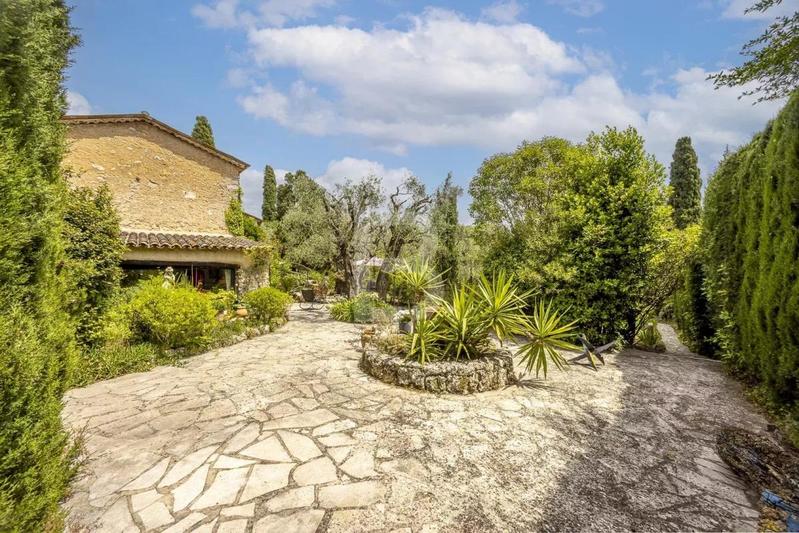 Mas - 160 m² - 6 pièces