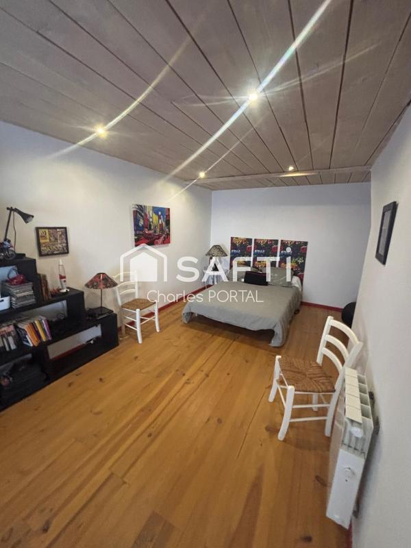 Maison - 184 m² - 6 pièces