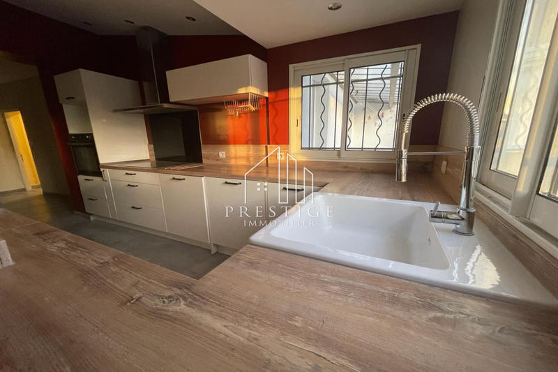 Maison - 121 m² - 4 pièces