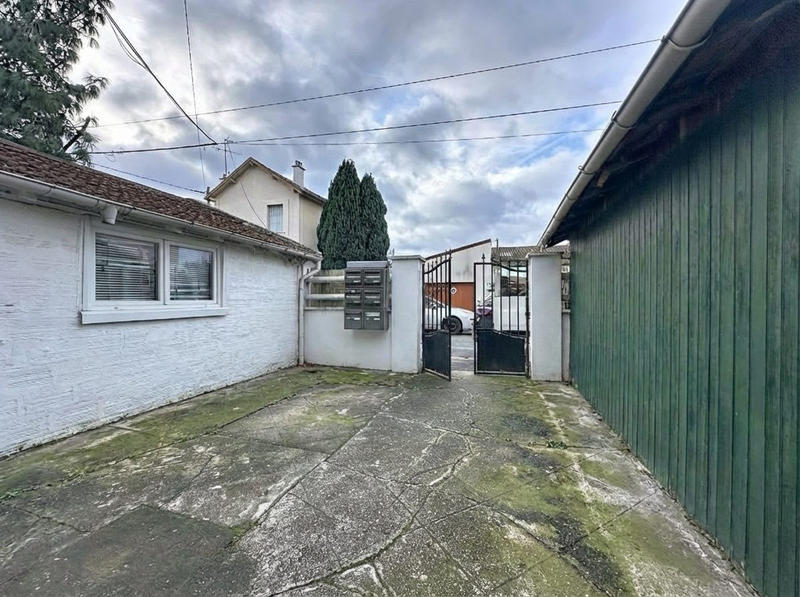 Maison - 97 m² - 7 pièces