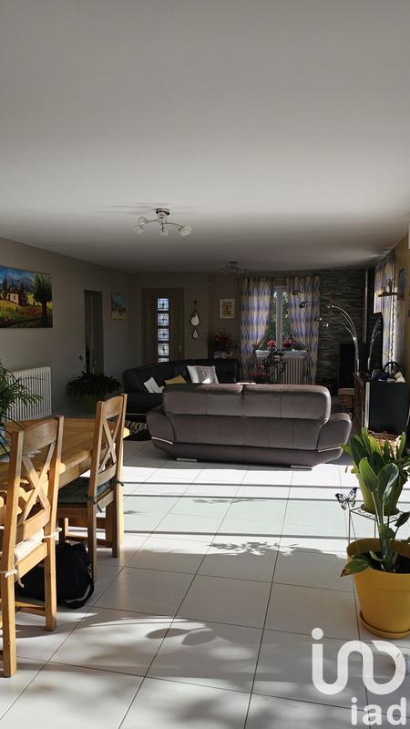 Maison - 215 m² - 7 pièces