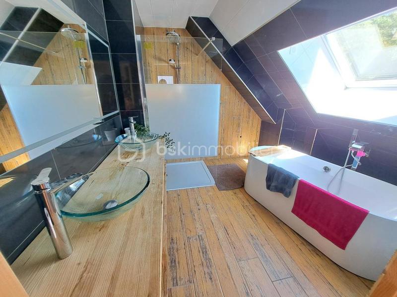 Maison - 155 m² - 6 pièces