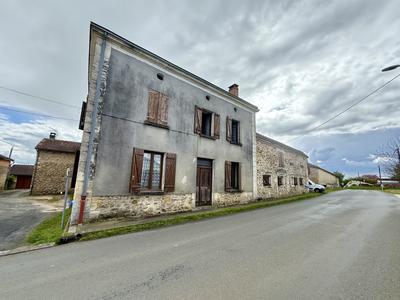 Maison - 355 m² - 10 pièces