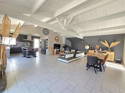 Maison - 135 m² - 5 pièces