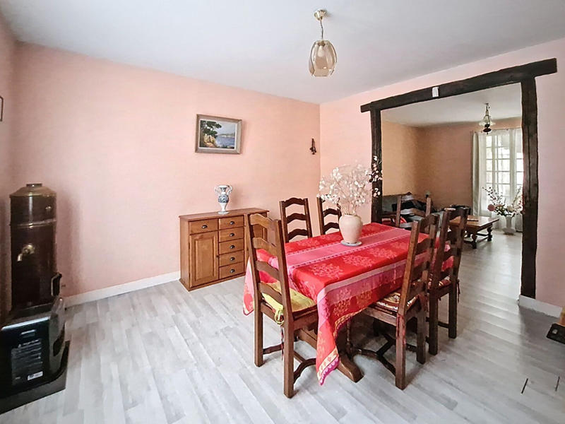 Maison - 122 m² - 5 pièces