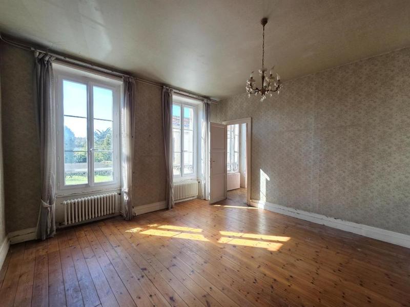 Maison - 192 m² - 8 pièces