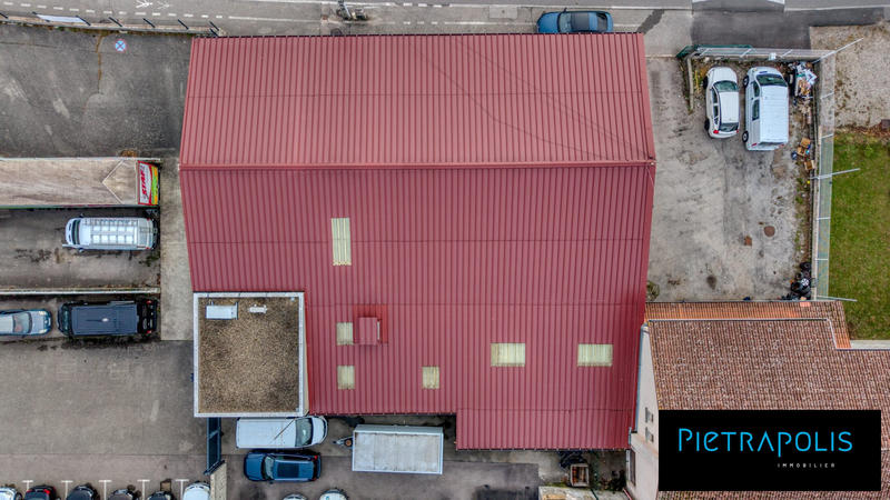 Local d'activités - 523 m²