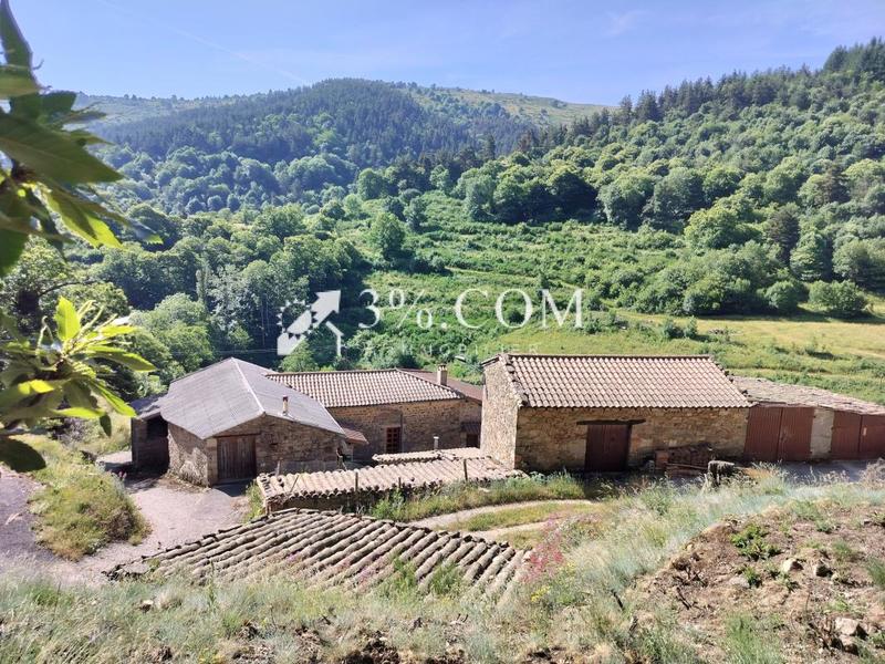 Propriété - 195 m² - 8 pièces