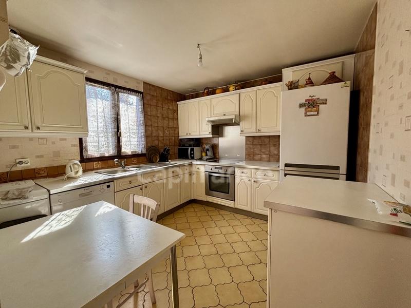 Maison - 102 m² - 6 pièces
