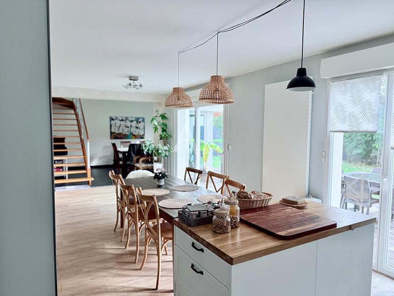 Maison - 160 m² - 6 pièces