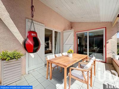 Maison - 231 m² - 9 pièces