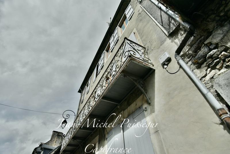 Immeuble - 220 m² - 10 pièces