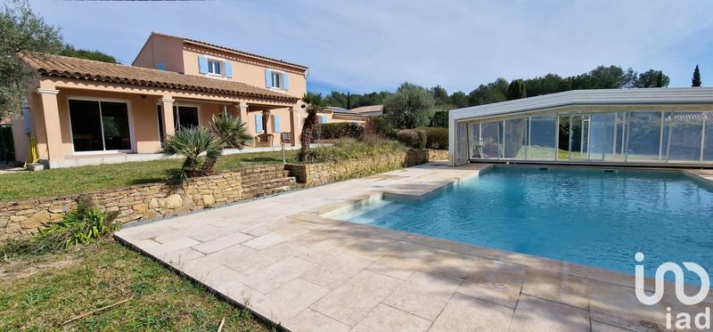 Maison - 203 m² - 6 pièces