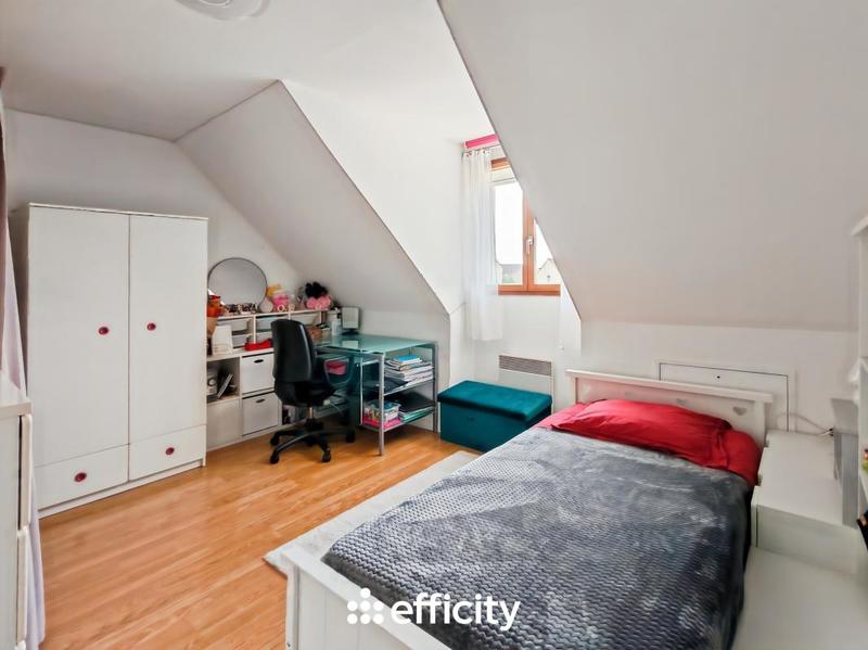 Pavillon - 145 m² - 7 pièces