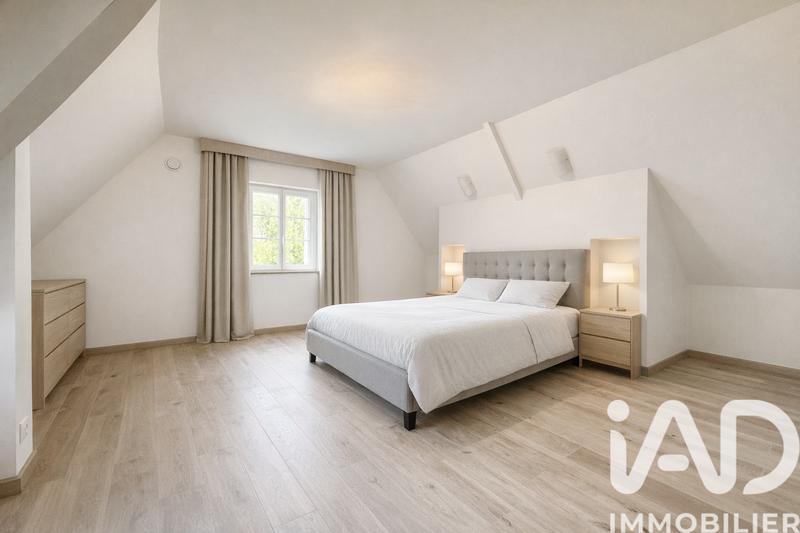 Maison de maîtres - 200 m² - 11 pièces