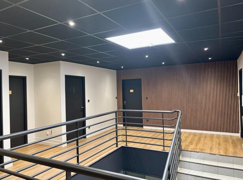 Bureau - 146 m² - 7 pièces