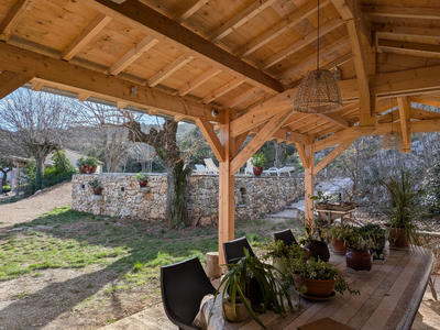 Maison - 195 m² - 9 pièces