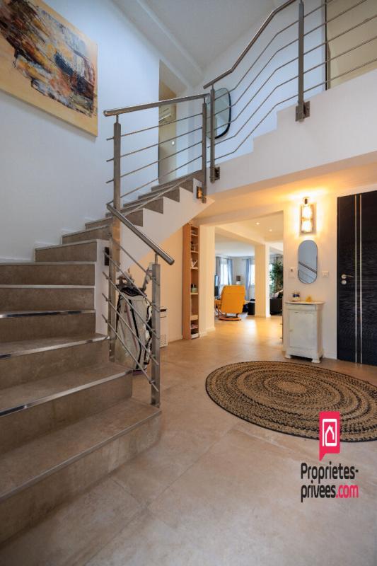 Villa - 255 m² - 9 pièces