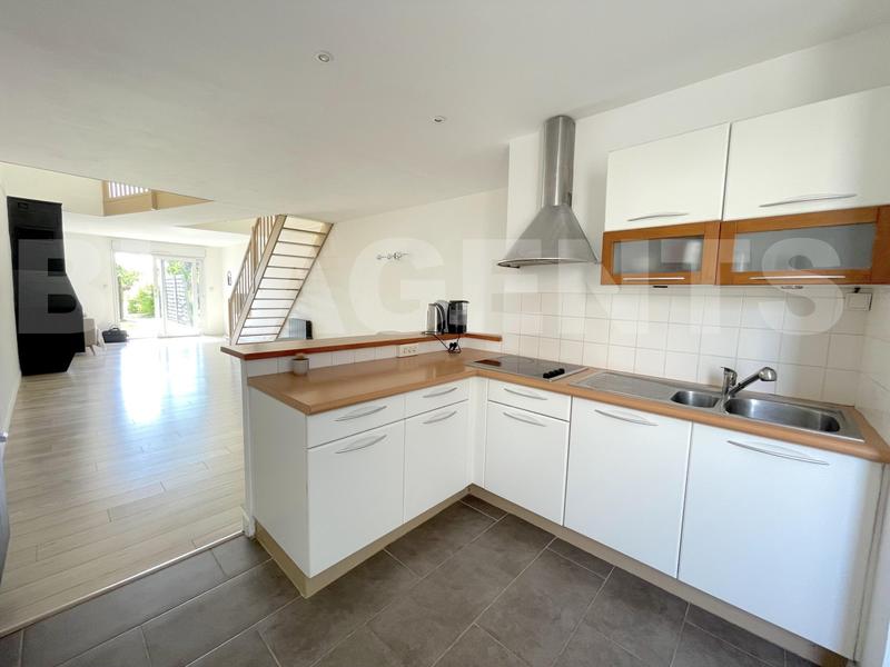 Loft - 96 m² - 5 pièces