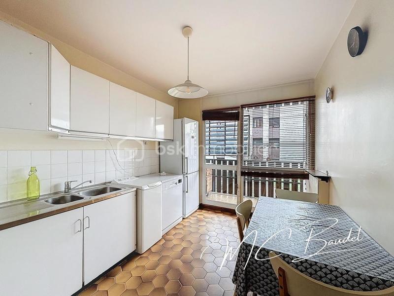 Appartement - 88 m² - 5 pièces