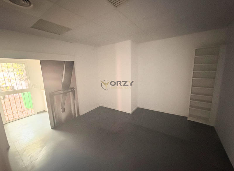 Local commercial - 158 m²