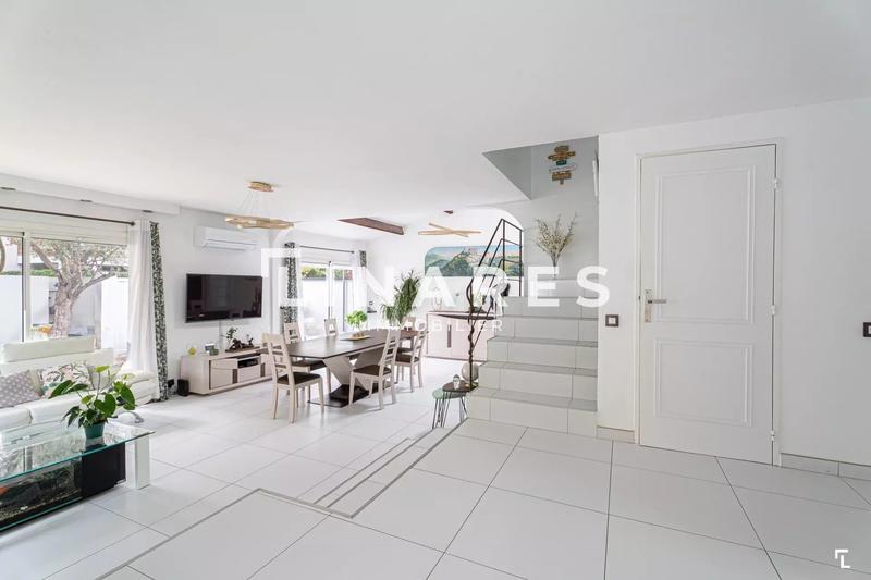 Maison - 150 m² - 5 pièces