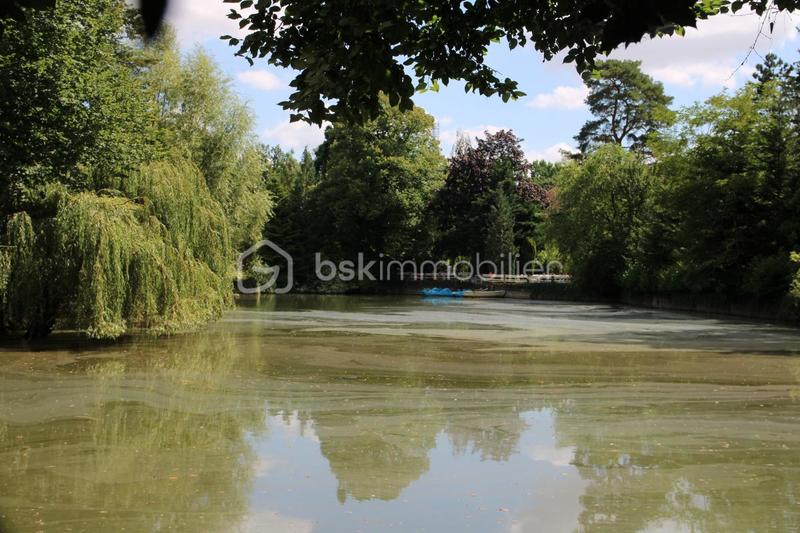 Demeure - 750 m² - 10 pièces