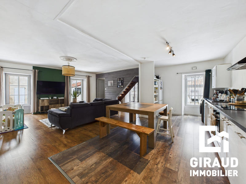 Maison - 155 m² - 7 pièces