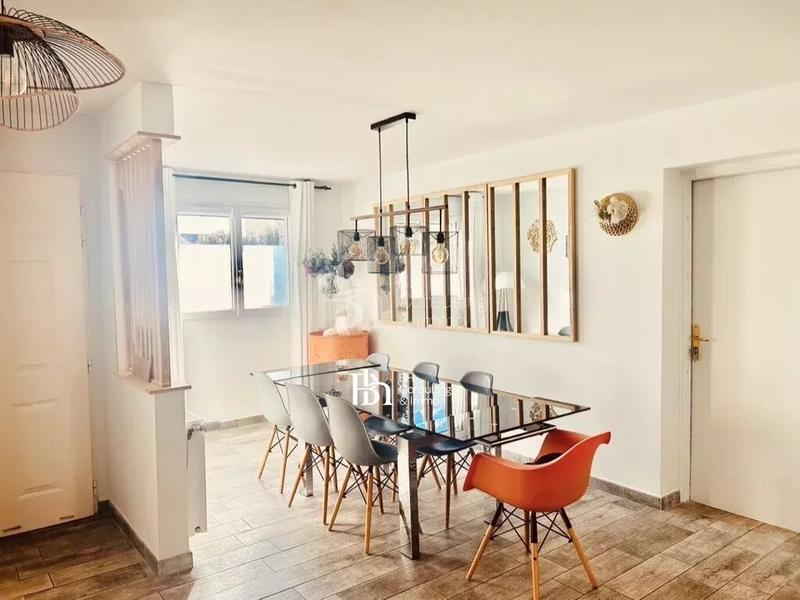 Maison - 123 m² - 6 pièces