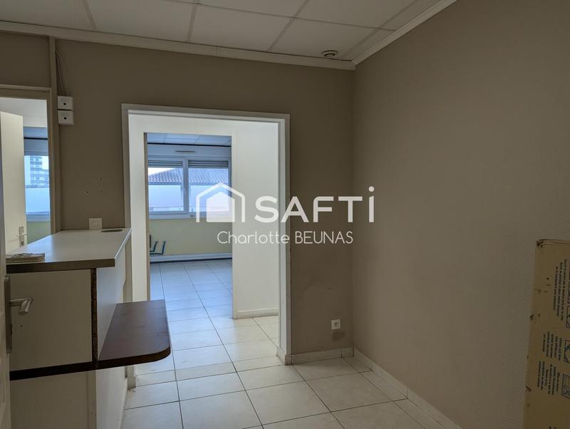 Bureau - 96 m² - 3 pièces