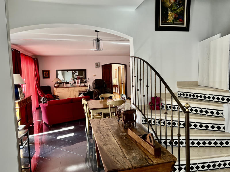 Maison - 194 m² - 7 pièces