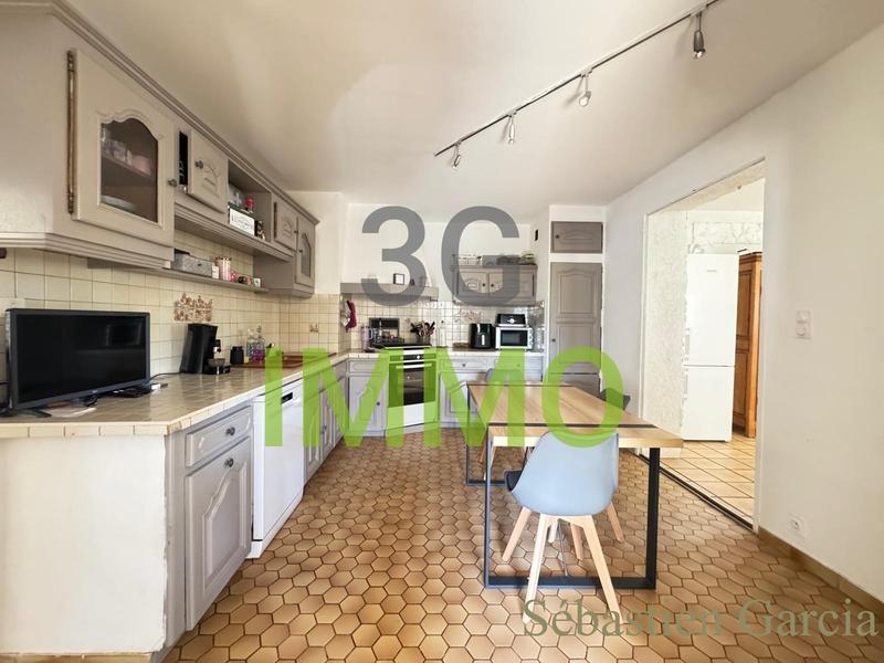 Villa - 292 m² - 13 pièces